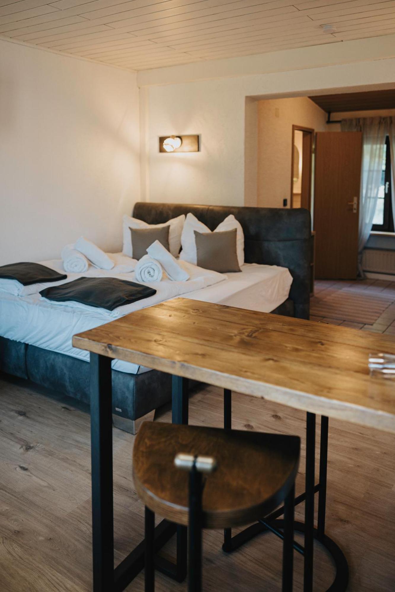 Apartment Am Annaweiher Hinterweidenthal 外观 照片